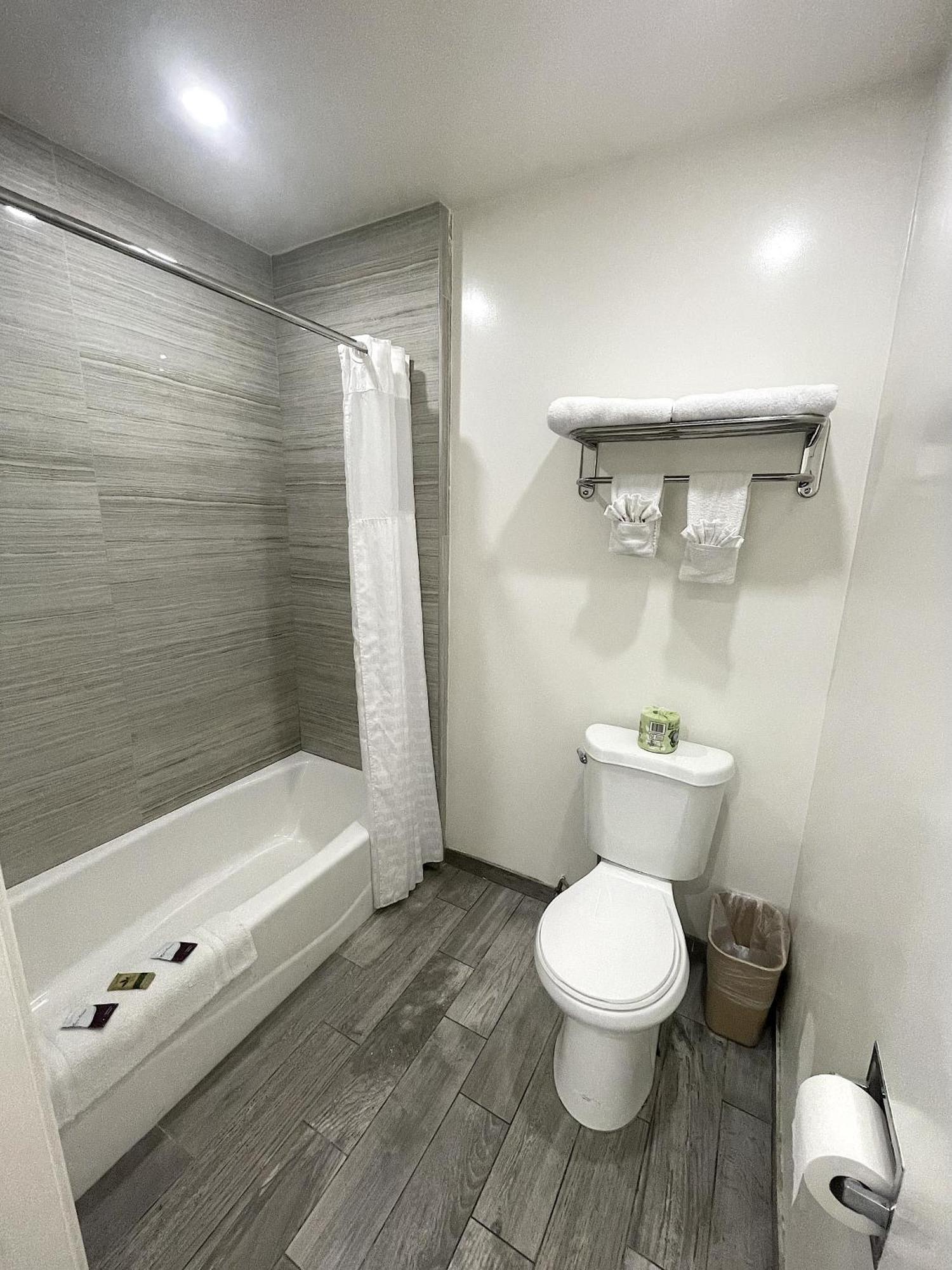 Newport Bay Inn Costa Mesa Ngoại thất bức ảnh